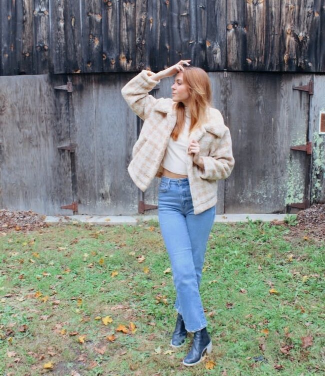 High Rise Clean Straight Leg