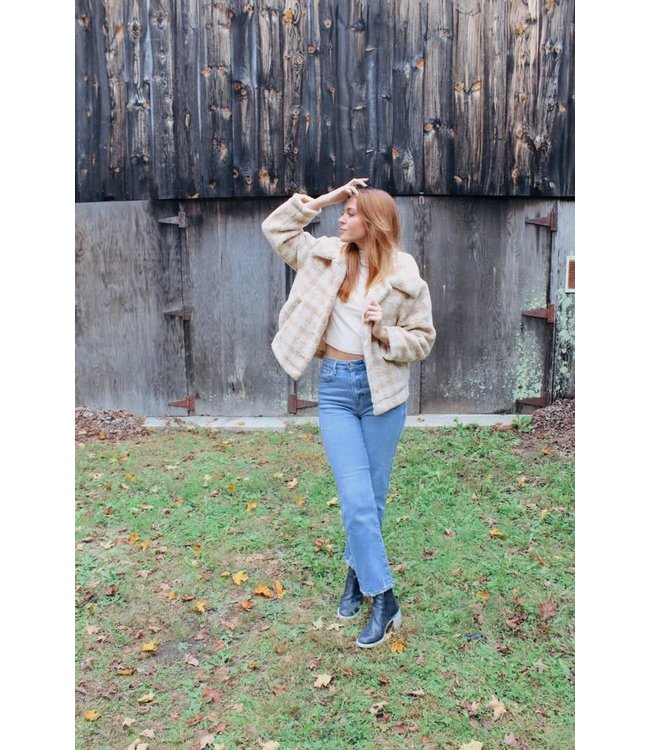 High Rise Clean Straight Leg