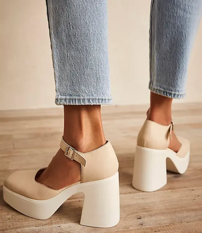 Gwen Platform Mary Jane