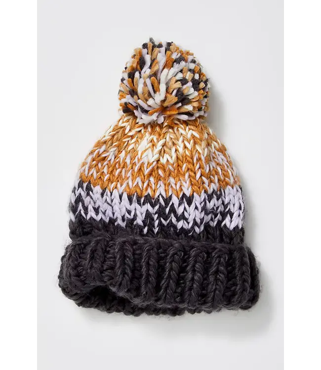 Tide Knit Pom Bean