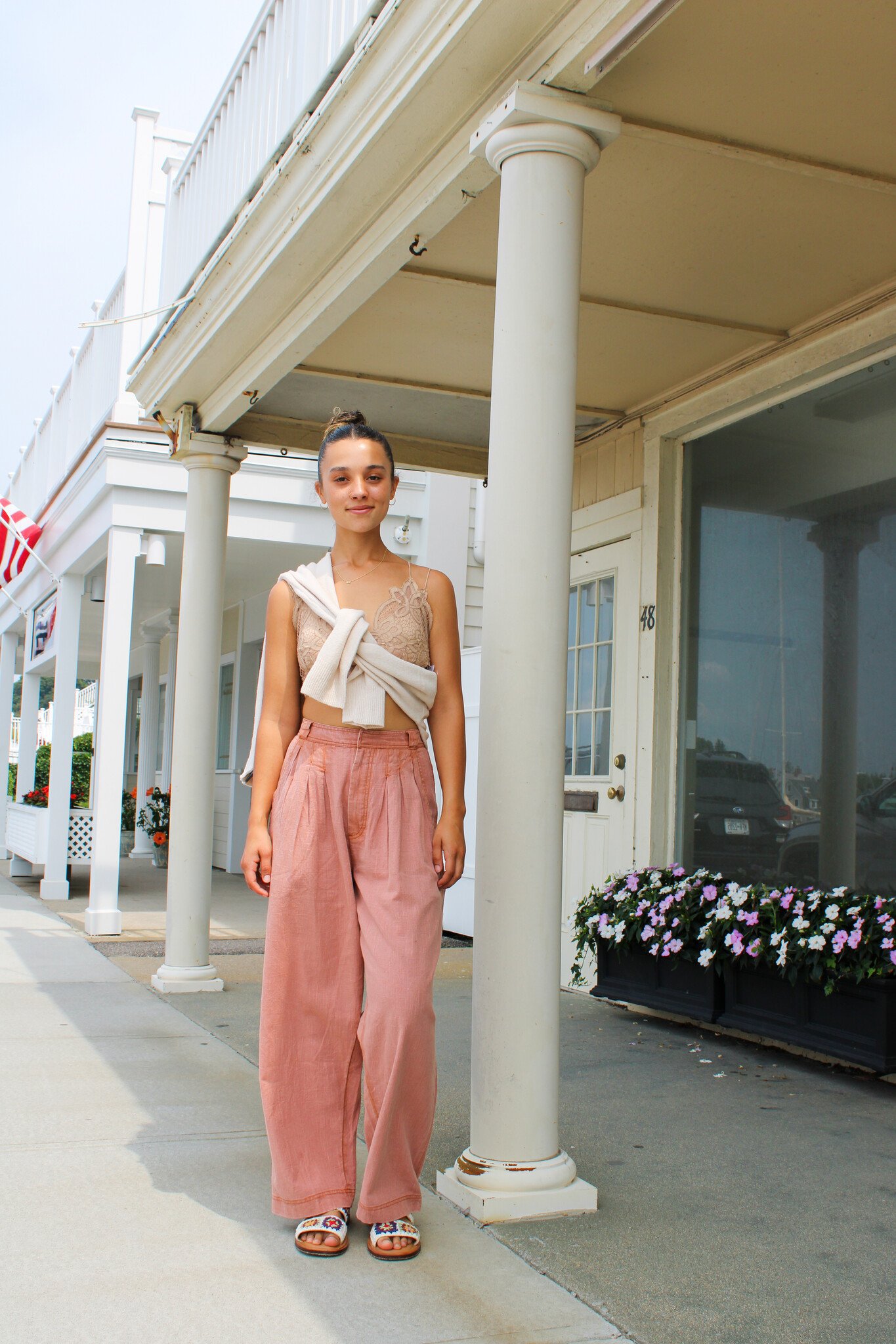 Arket's Linen Drawstring Trousers Are Perfect for Summer | Who What Wear