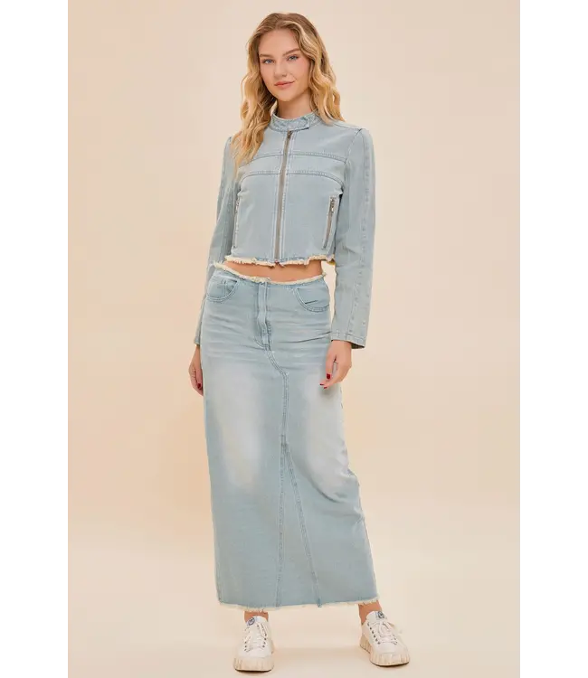 Lulu Back Slit Skirt