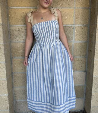 KLESIS Hide Away Midi Dress