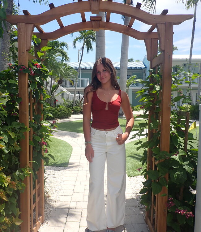 Ahead of the Curve Cami