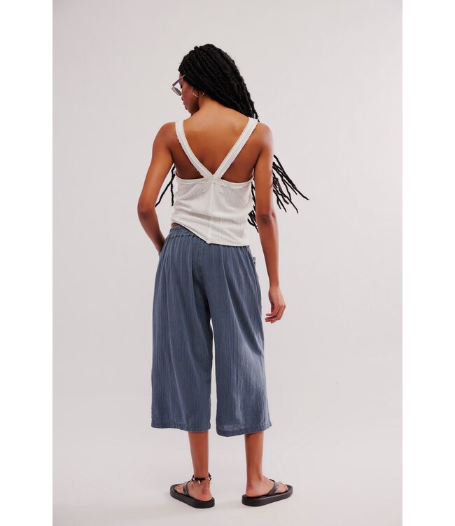 Gianna Ruched Gaucho Pull