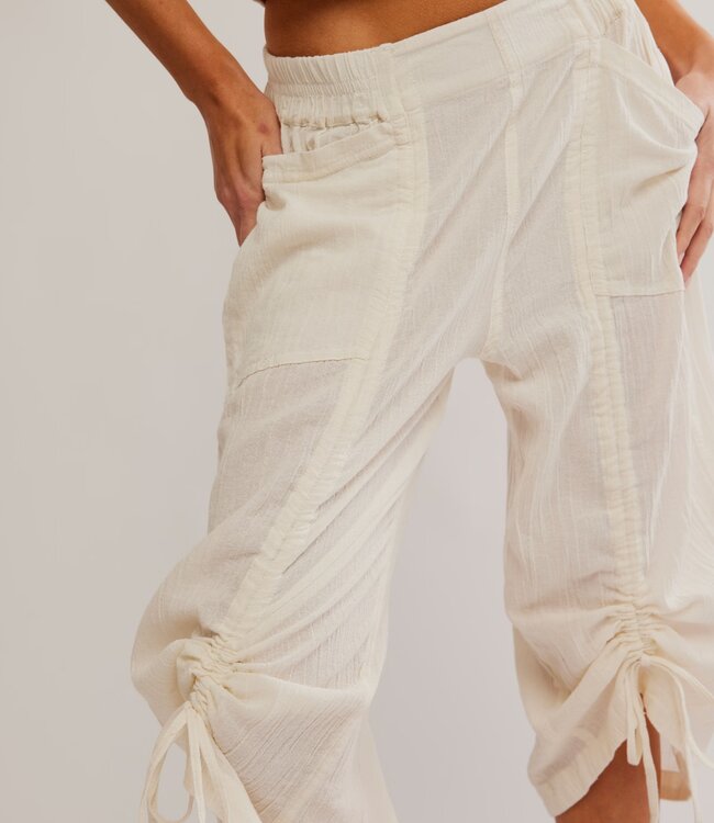 Gianna Ruched Gaucho Pull