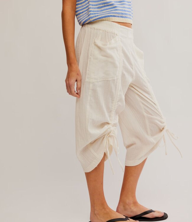 Gianna Ruched Gaucho Pull