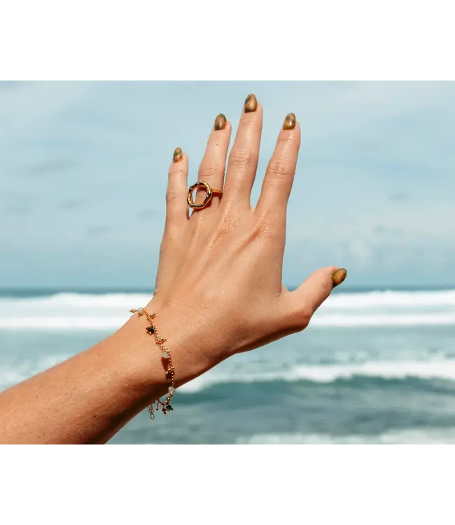 Arena bracelet