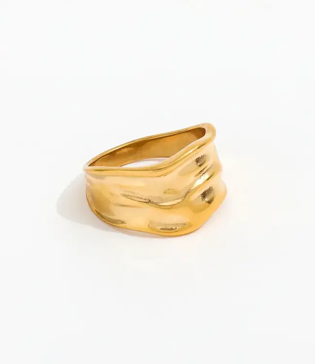 Vespera Ring