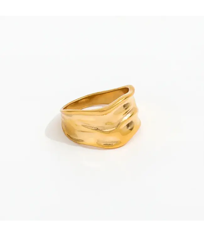 Vespera Ring