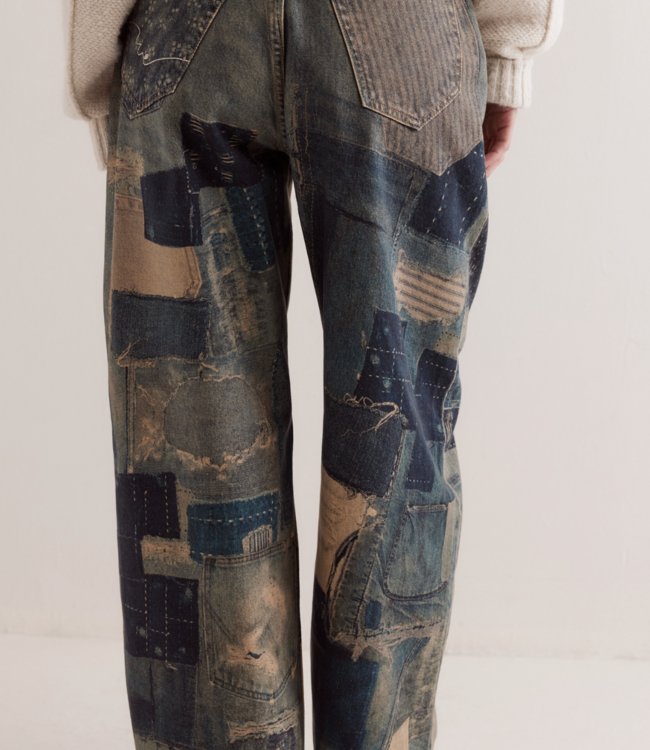 Illusions Relaxed Fit Jeans