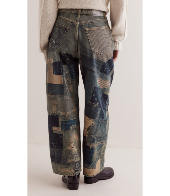 Illusions Relaxed Fit Jeans