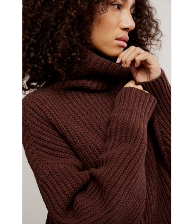 Swim Too Deep Pullover