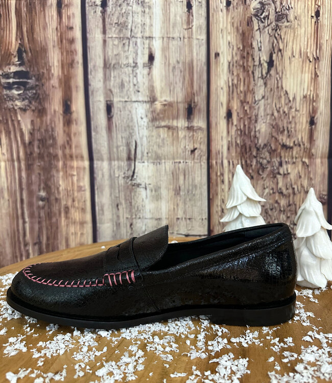 Blanket Stitch Loafer