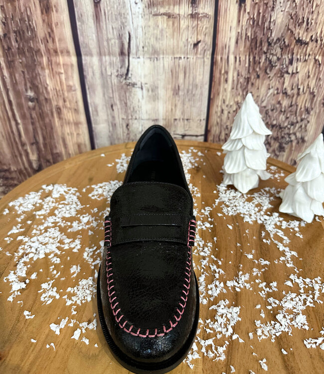 Blanket Stitch Loafer