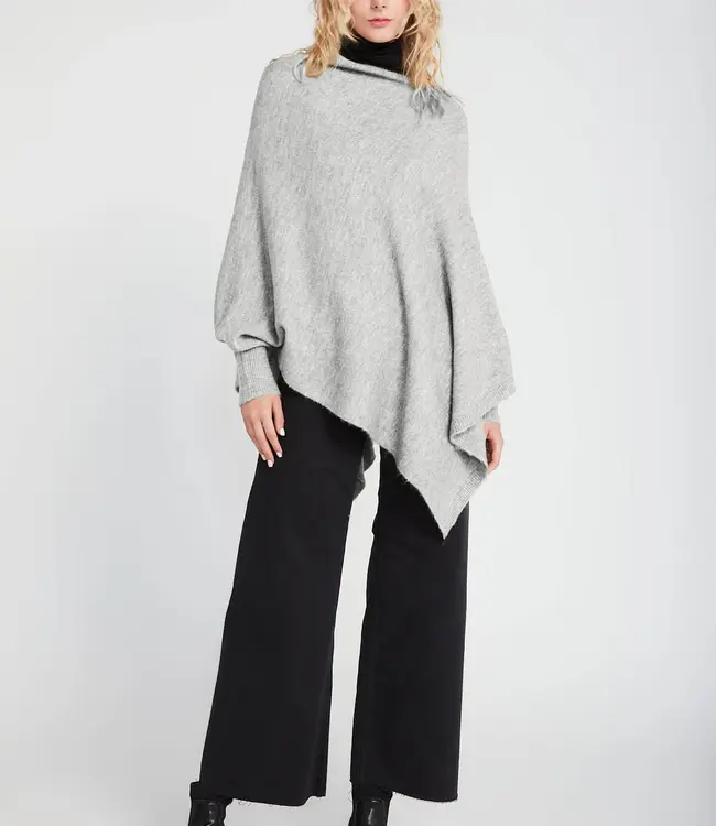 Simply Triangle Poncho