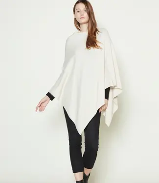 Common Knit Basic Triangle Poncho