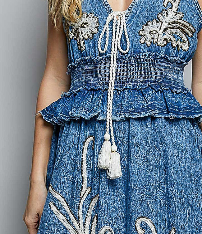 That Girl Era Maxi Dress