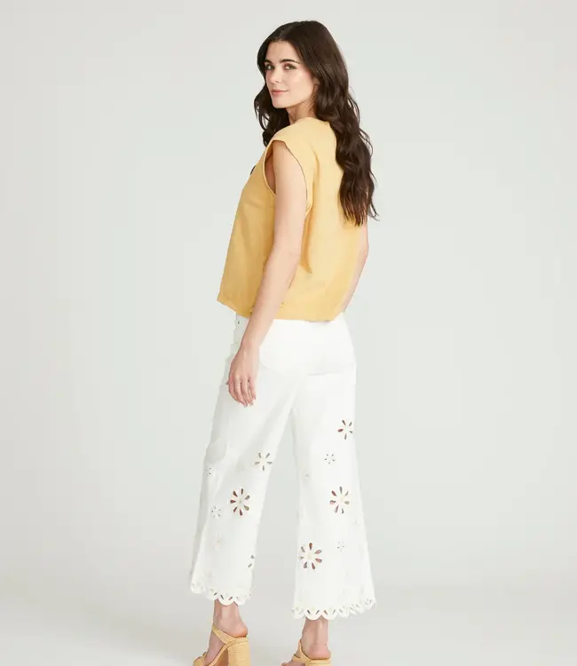 Martha Crop Doily Daisy