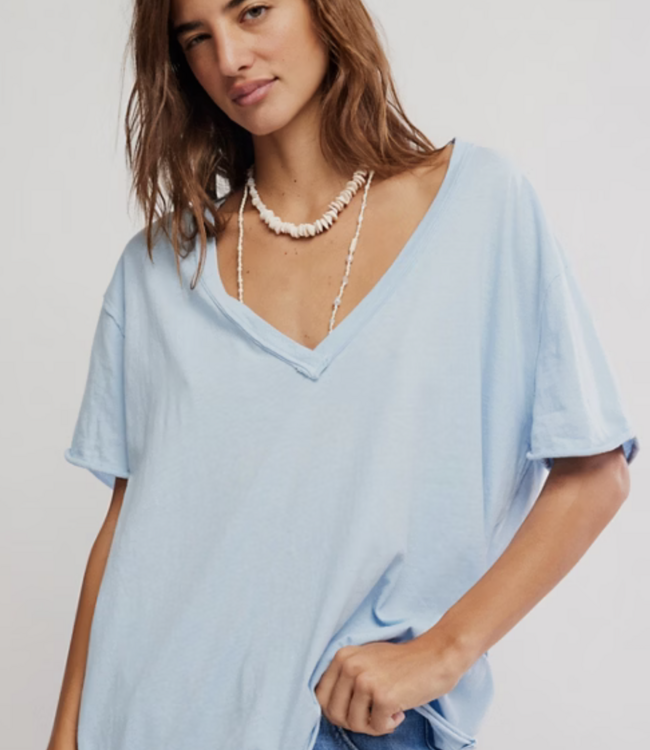 Nina Tee V