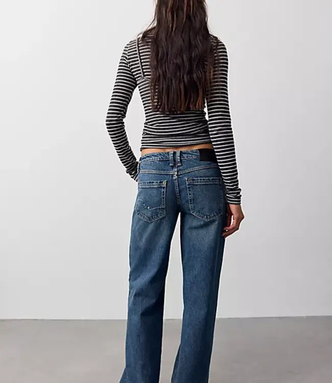 Tennessee Low Rise Boyfriend Jeans
