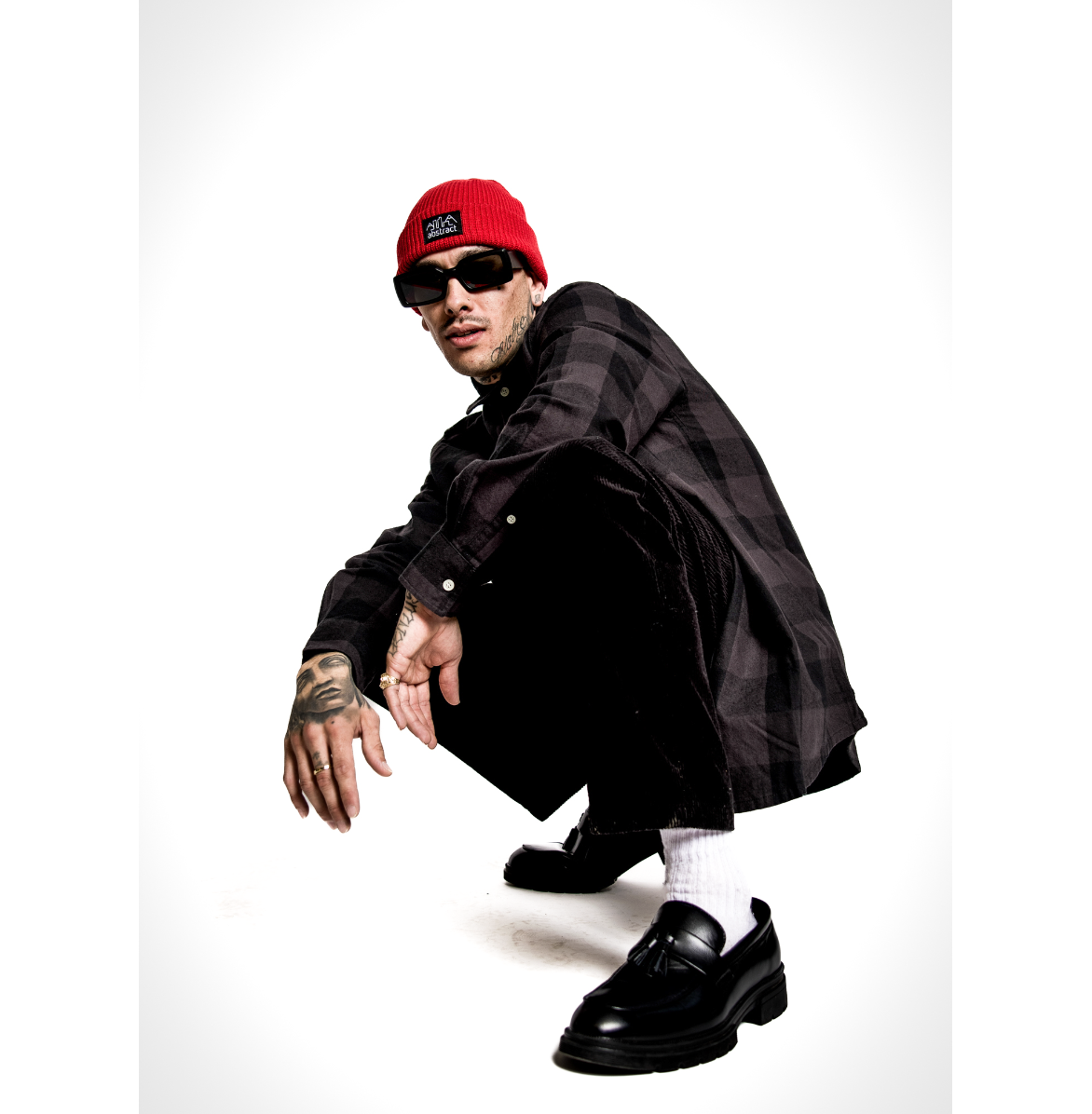 Elevating Streetwear: Mixing High-End with Affordable Pieces for a Fashion-Forward Look
