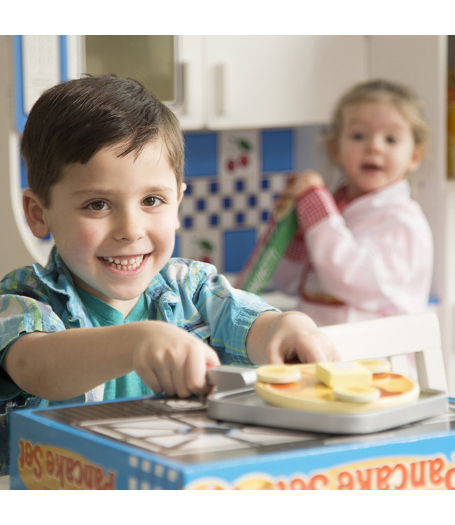 Wooden Flip & Serve Pancake Set