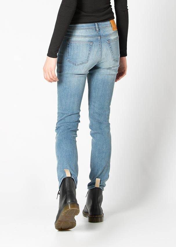 001 Jeans –