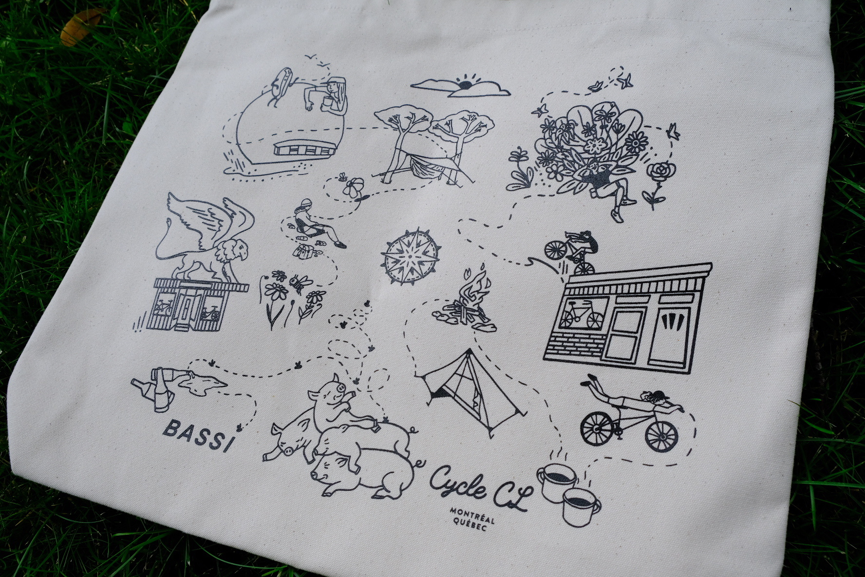 Bassi Tote Bag by Trame MTL and Julia Vallera - C&L Cycles