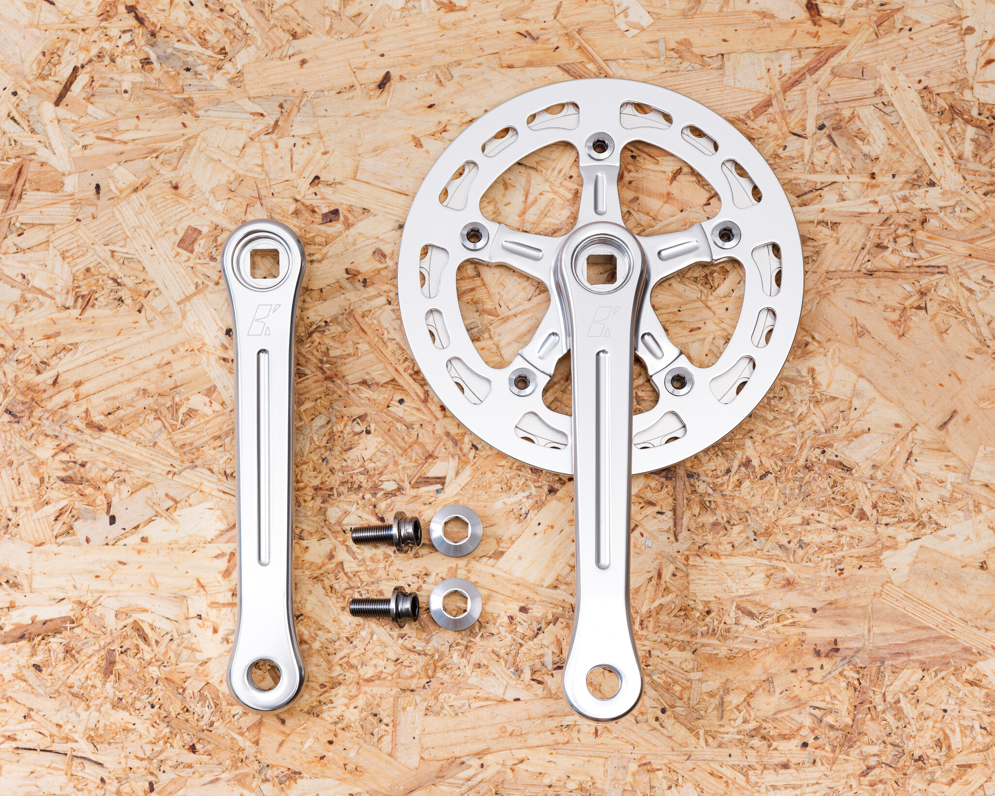 Bassi Narrow-Wide Crankset Low Silver 38t w/ Chainguard