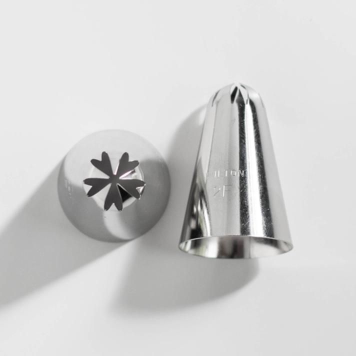 Ateco Drop Flower Pastry Tip 106 Whisk