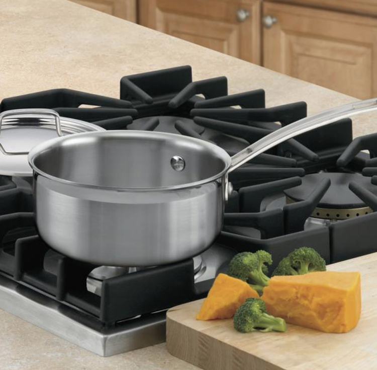 Cuisinart Cuisinart 1.5 quart Tri-Ply Sauce Pan