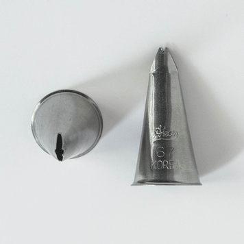 Ateco Leaf Pastry Tip #67
