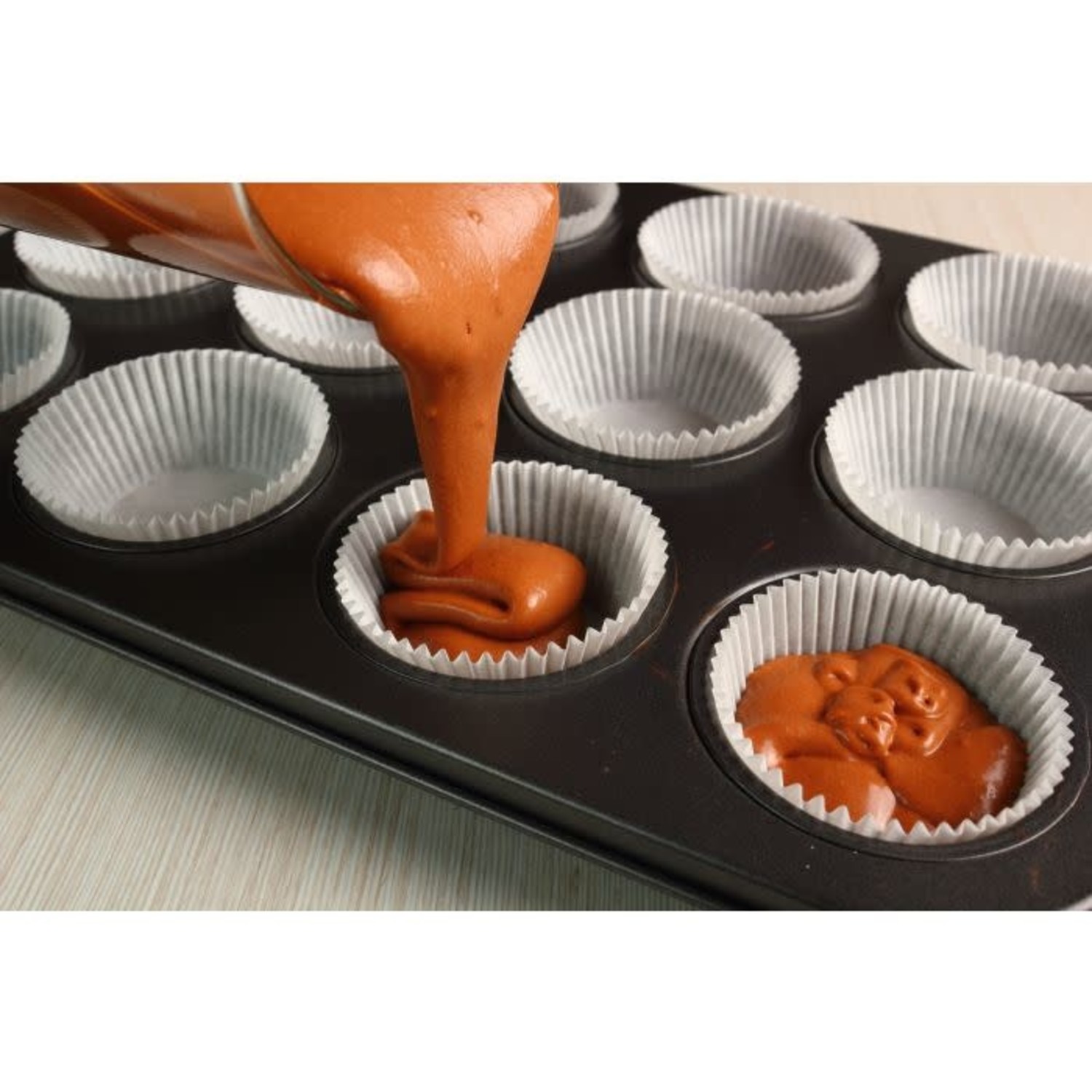 HIC 12 CUP SILICONE MUFFIN PAN