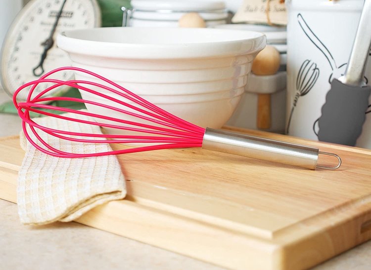 8.5" Silicone Whisk