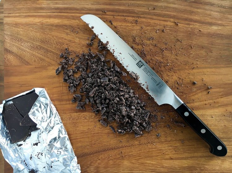 Zwilling J.A. Henckels Zwilling J.A. Henckels 8" Pro Bread Knife