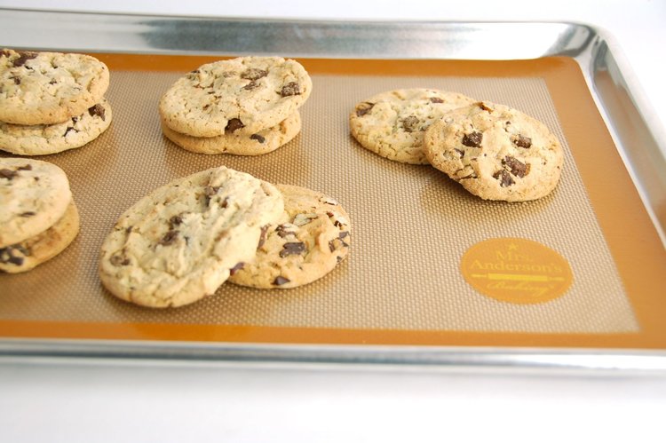 Half Sheet (16.5" x 12") Silicone Baking Mat