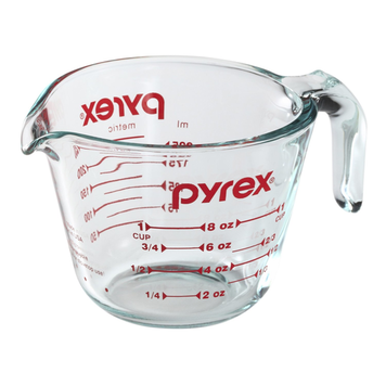 Pyrex 2 cup Measuring Cup - Whisk