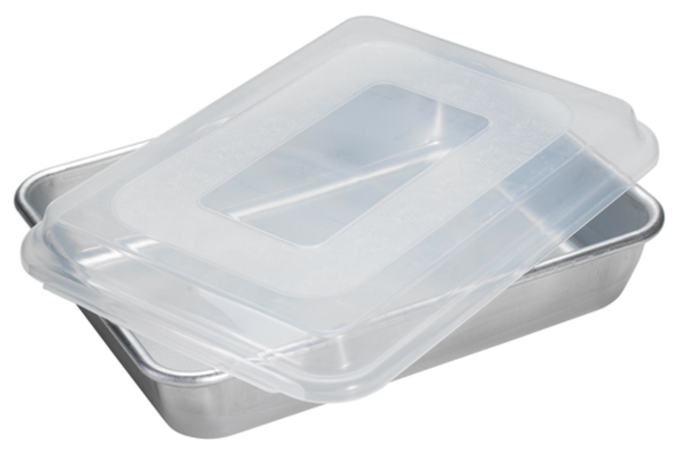 Nordic Ware Nordic Ware 9x13" Baking Pan with Plastic Lid