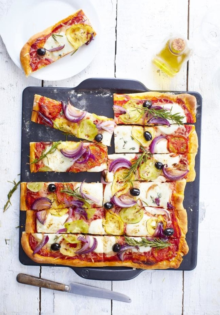 Emile Henry Emile Henry 14" Square Charcoal Baking Stone