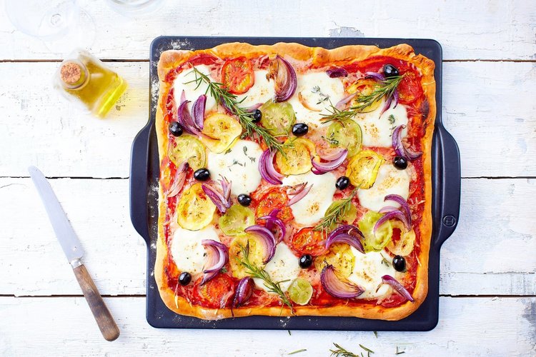 Emile Henry Emile Henry 14" Square Charcoal Baking Stone