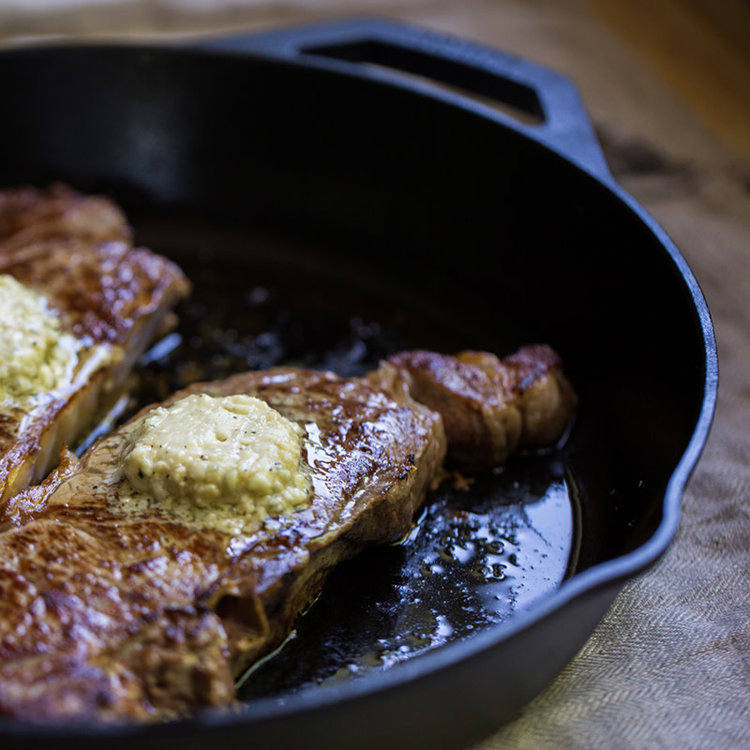 Lodge Lodge 10.25" Pre-Seasoned Cast Iron Skillet