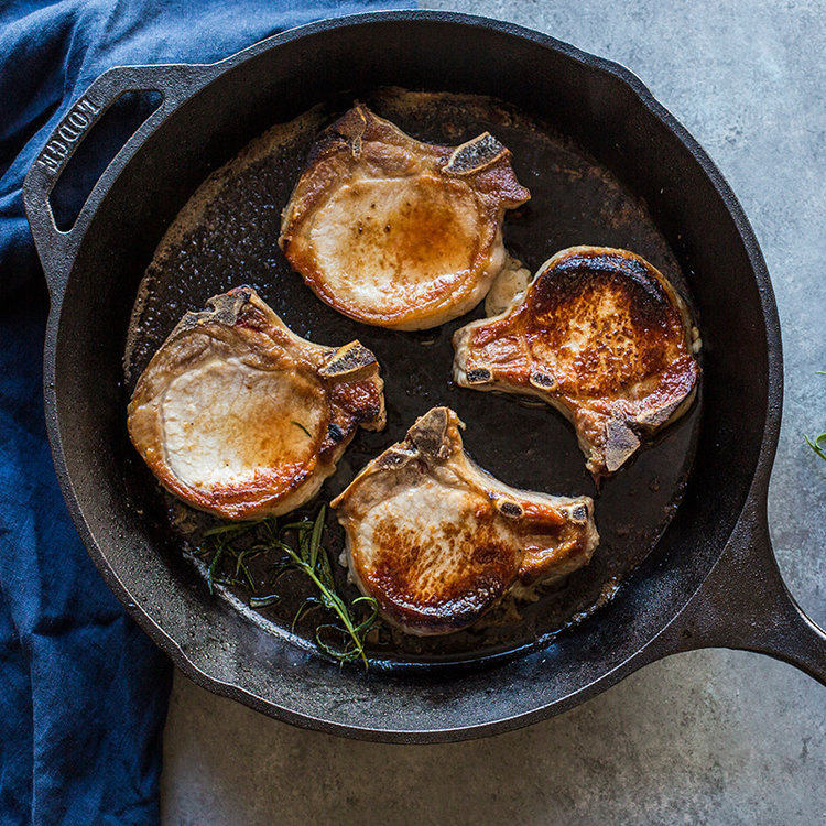 Lodge Lodge 12" Pre-Seasoned Cast Iron Skillet