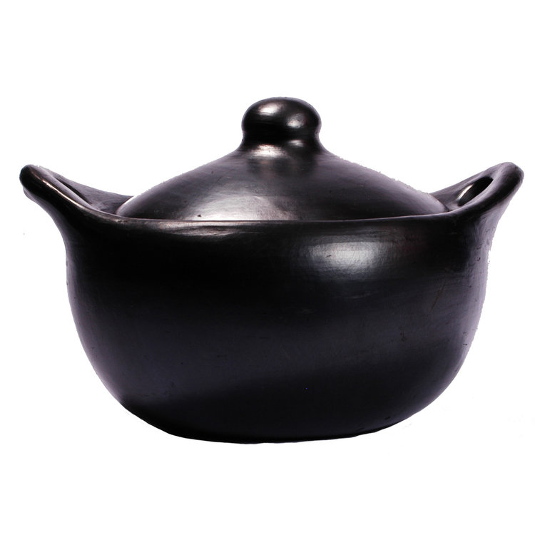 2.5 quart La Chamba Clay Casserole - IN STORE PICK UP ONLY!