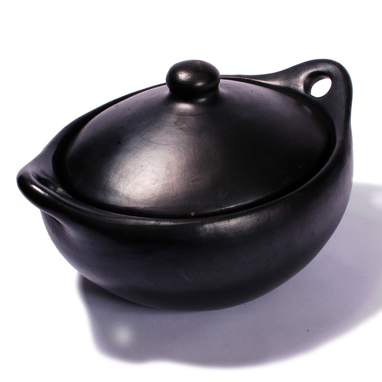 7.5 quart Oval La Chamba Clay Casserole - IN STORE PICK UP ONLY!