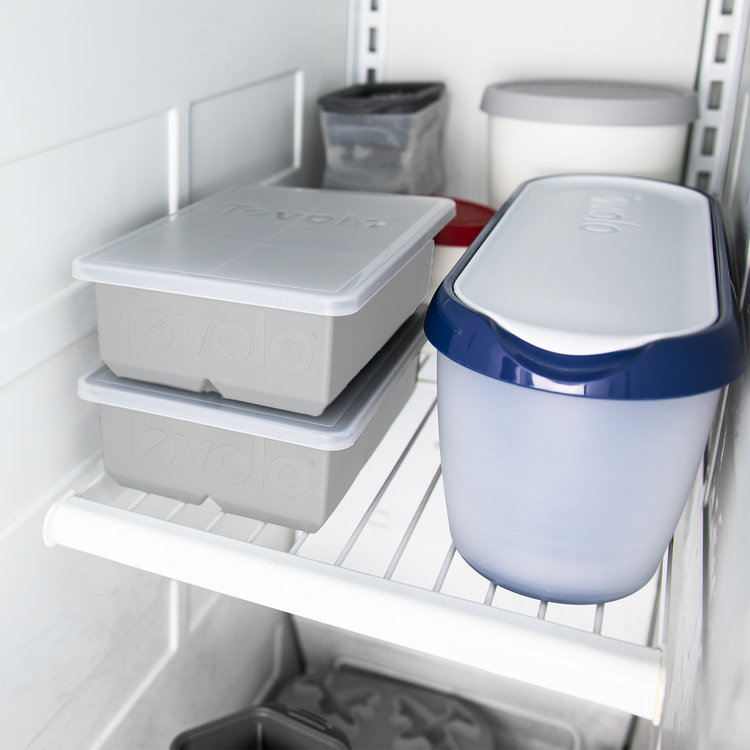 Tovolo Tovolo Oyster Grey King Ice Cube Tray with Lid