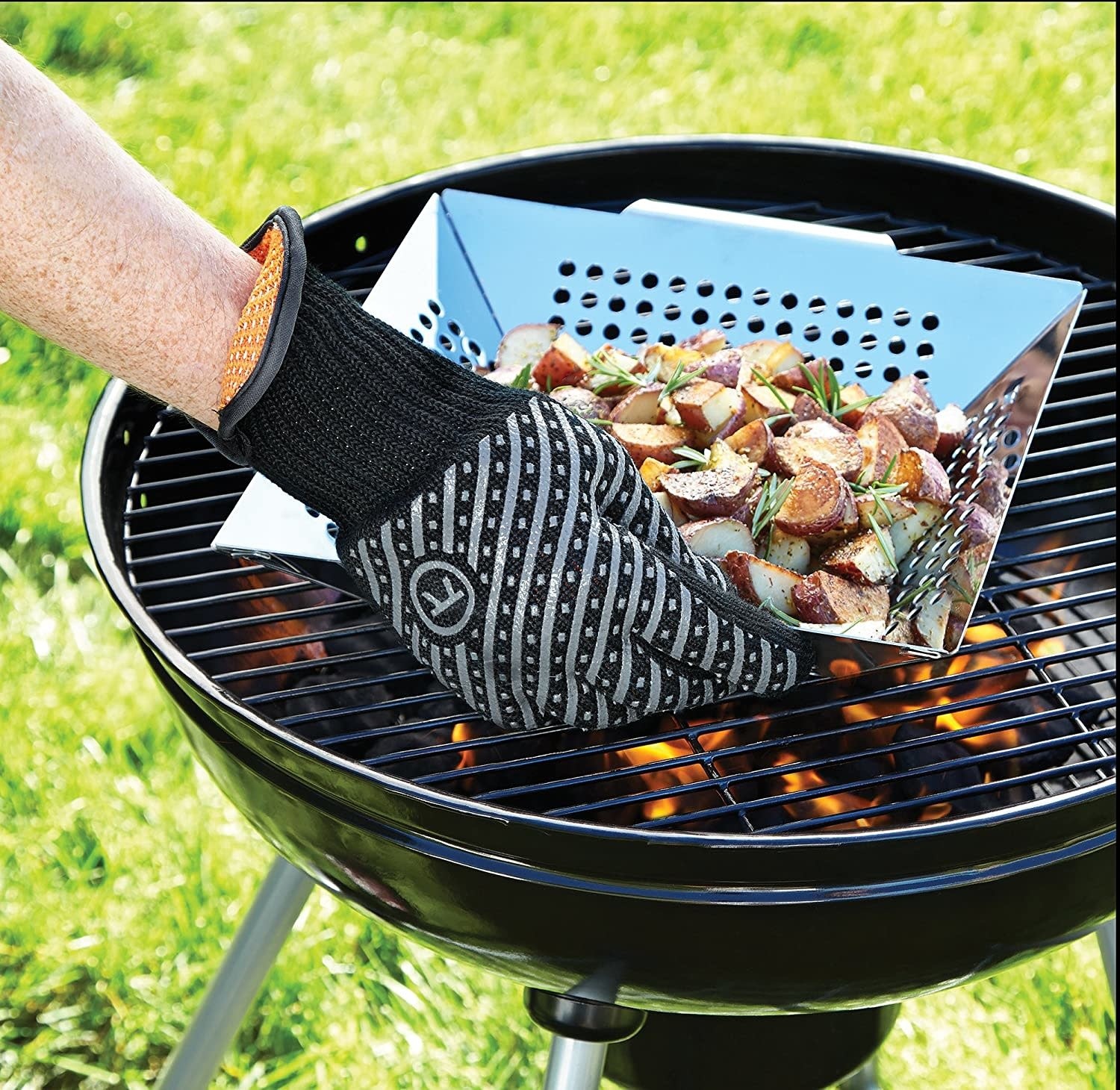 Grill Glove Med Whisk