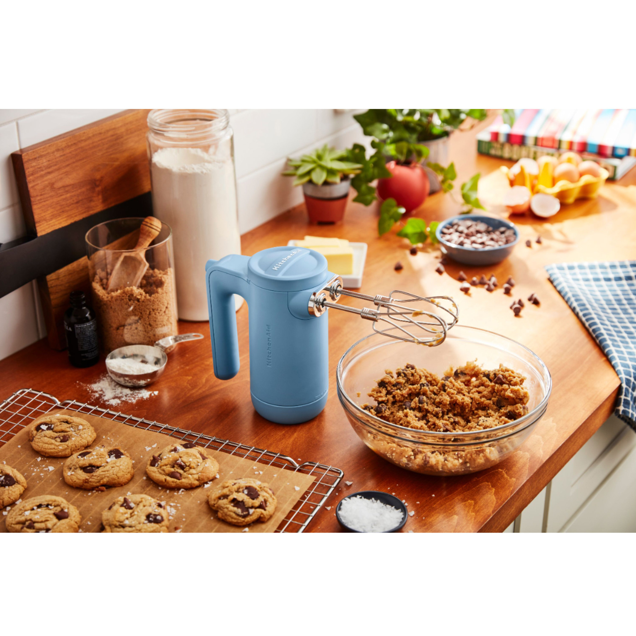  KitchenAid Cordless 7 Speed Hand Mixer - KHMB732, Blue Velvet:  Home & Kitchen