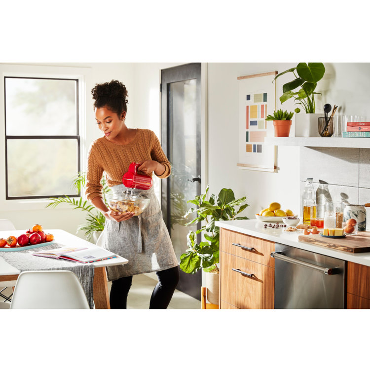 Kitchenaid Kitchenaid Passion Red 7-speed Cordless Hand Mixer