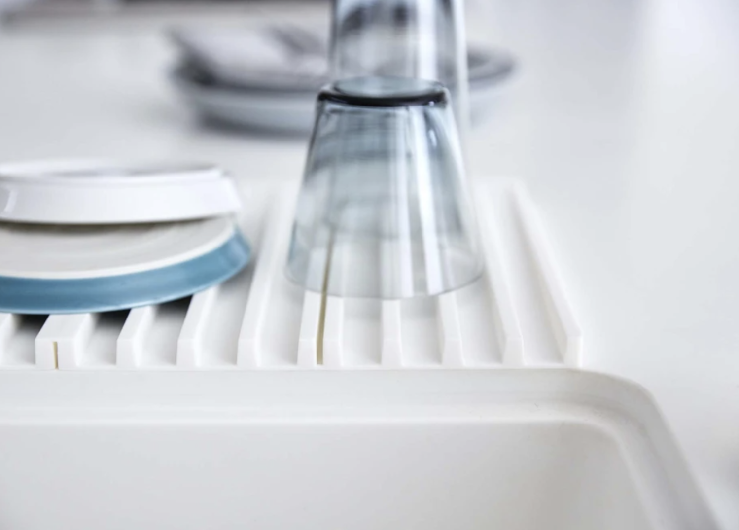 Dish Drying Rack with Silicone Mat